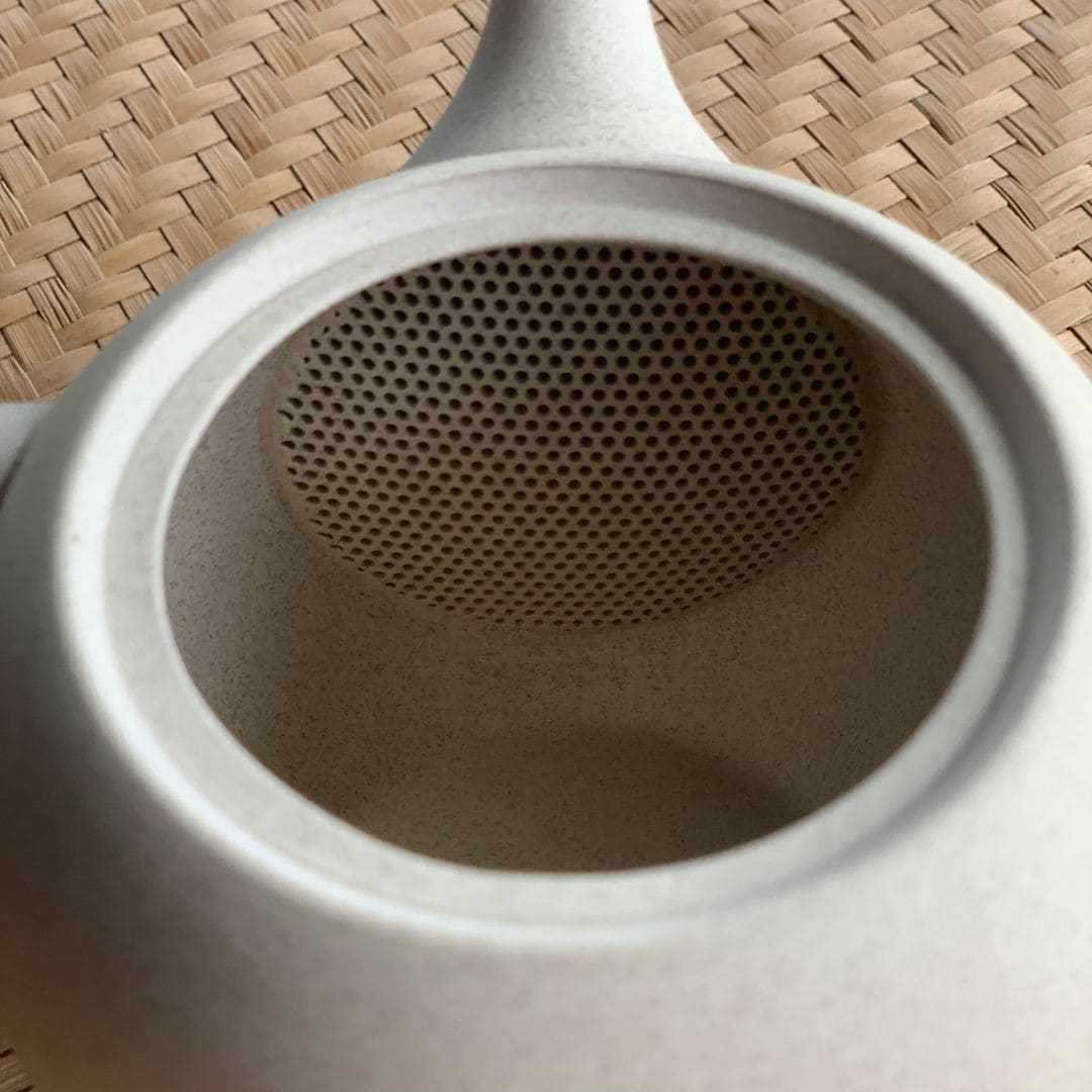 JINSUI TOKONAME KYUSU 260ml  | MARU / IVORY  - Japanese Teapot ELUXELLA